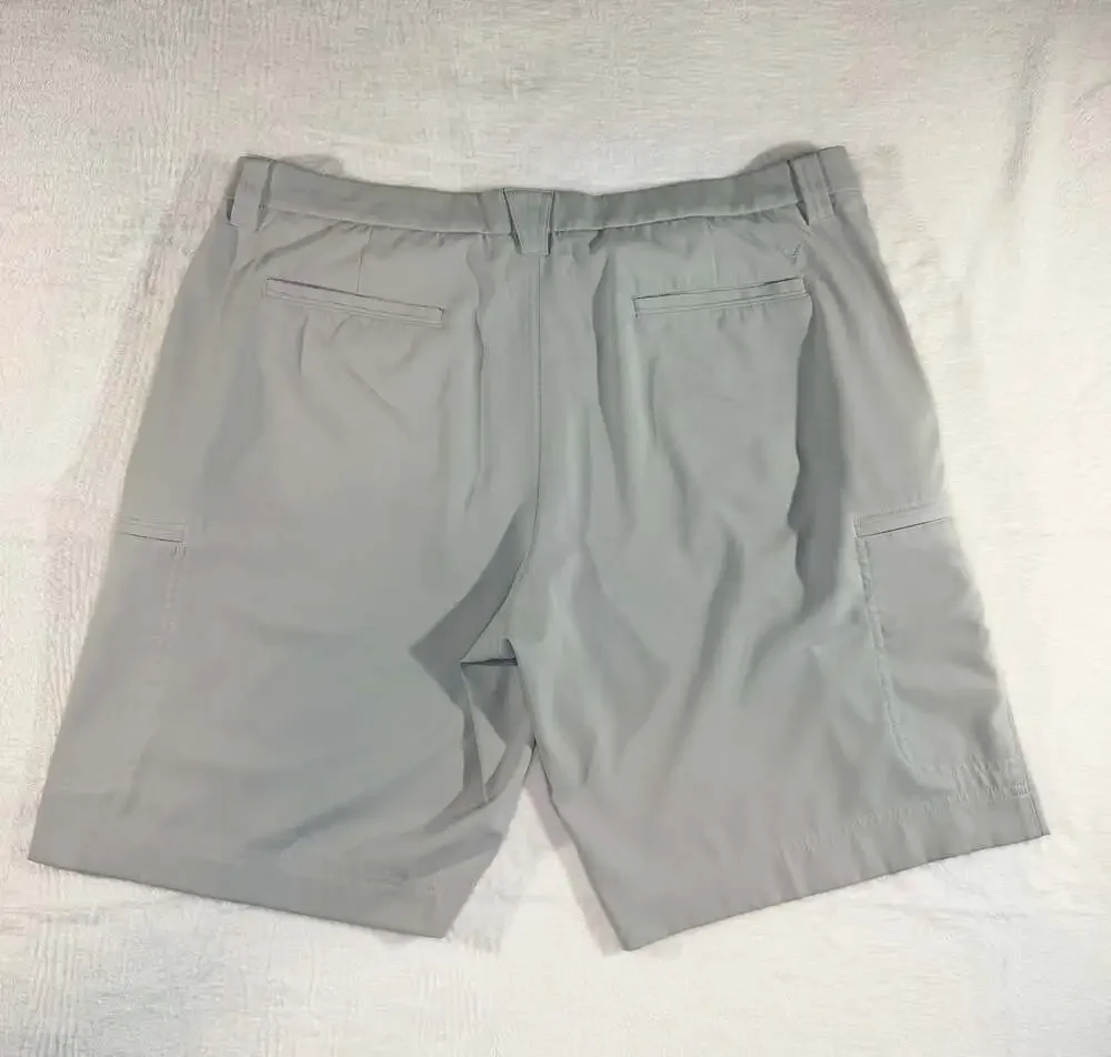 Callaway Golf Opti-Dri Performance 7 Pocket Cargo Shorts in Light Gray, 40w
